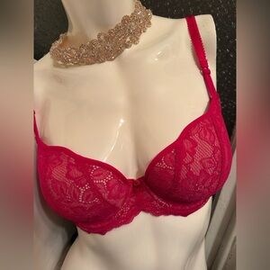 Wacoal b.tempted berry red full coverage bra 34D new